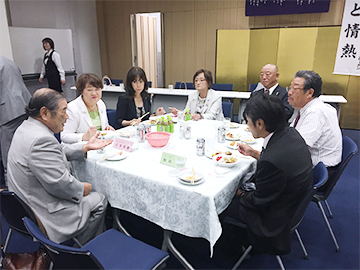 会食風景